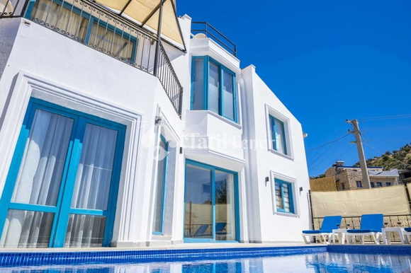 Villa Blue