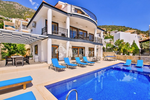 Villa Alternatif