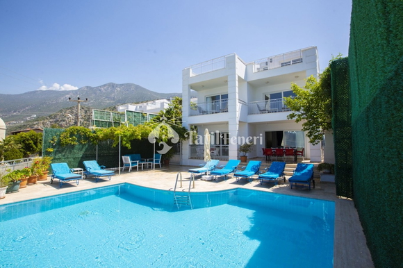 Villa Bergamot