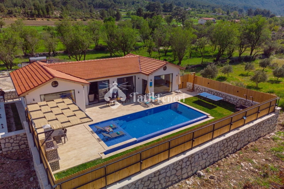 Villa Valley