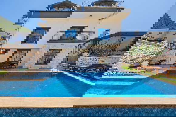 Villa Famose 1
