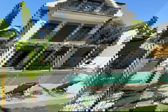 Villa Lore B