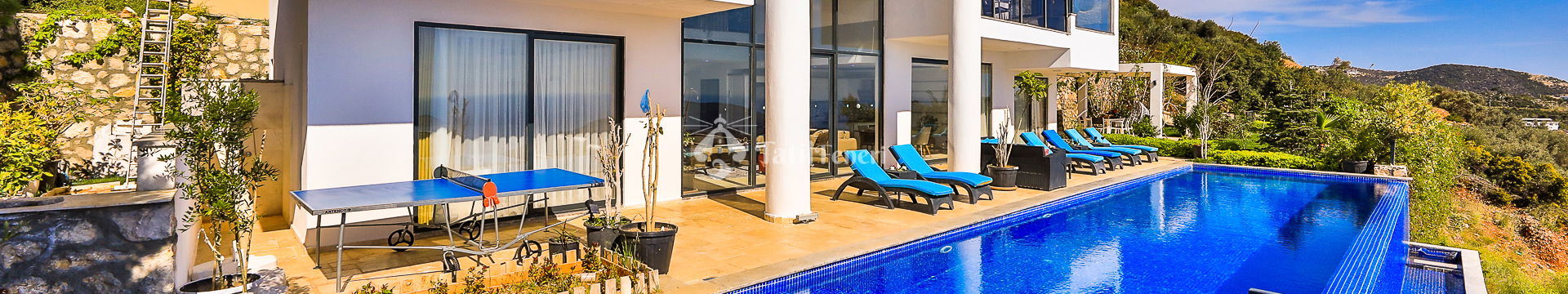 Villa Hyperion