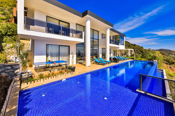 Villa Hyperion